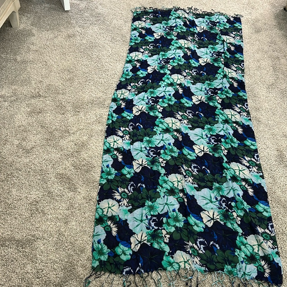 Issac Mizrahi teal/blue floral scarf